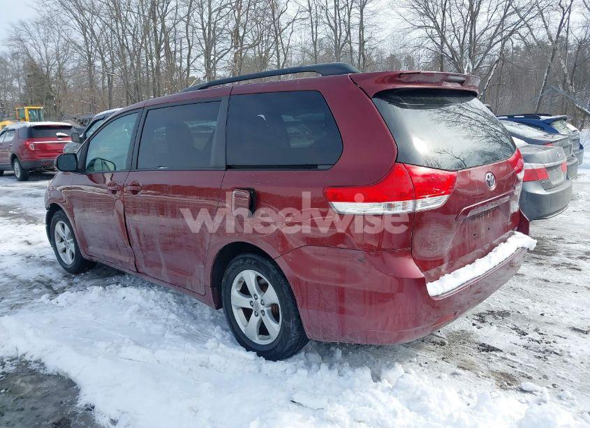 Photo 3 of 2014 Toyota Sienna LE V6 8 PASSENGER (VIN 5TDKK3DC3ES511943)