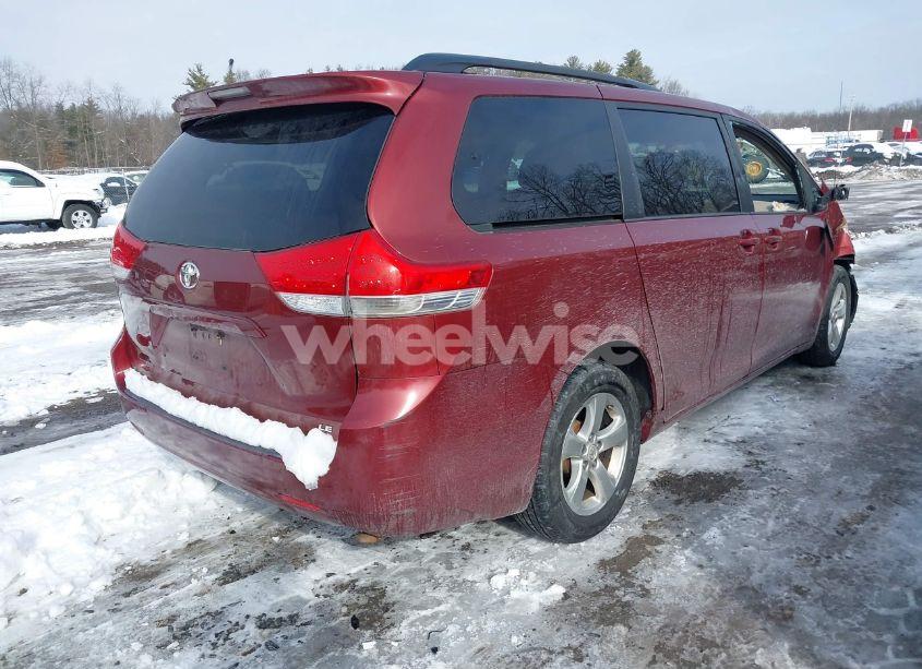 Photo 4 of 2014 Toyota Sienna LE V6 8 PASSENGER (VIN 5TDKK3DC3ES511943)