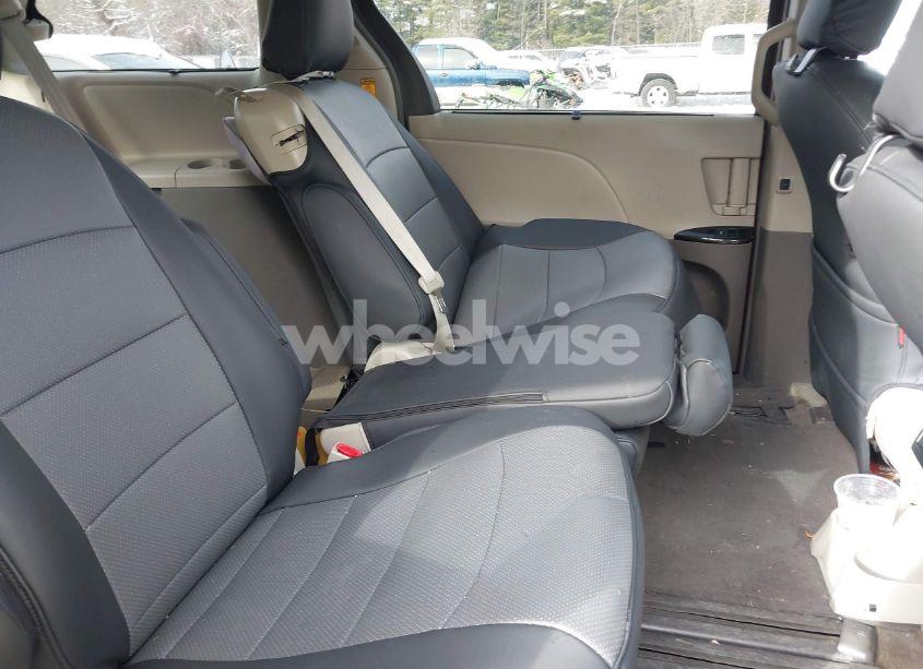 Photo 8 of 2014 Toyota Sienna LE V6 8 PASSENGER (VIN 5TDKK3DC3ES511943)