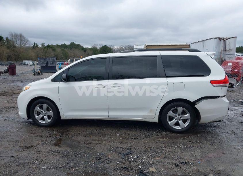 Photo 14 of 2014 Toyota Sienna LE V6 8 PASSENGER (VIN 5TDKK3DC3ES513658)