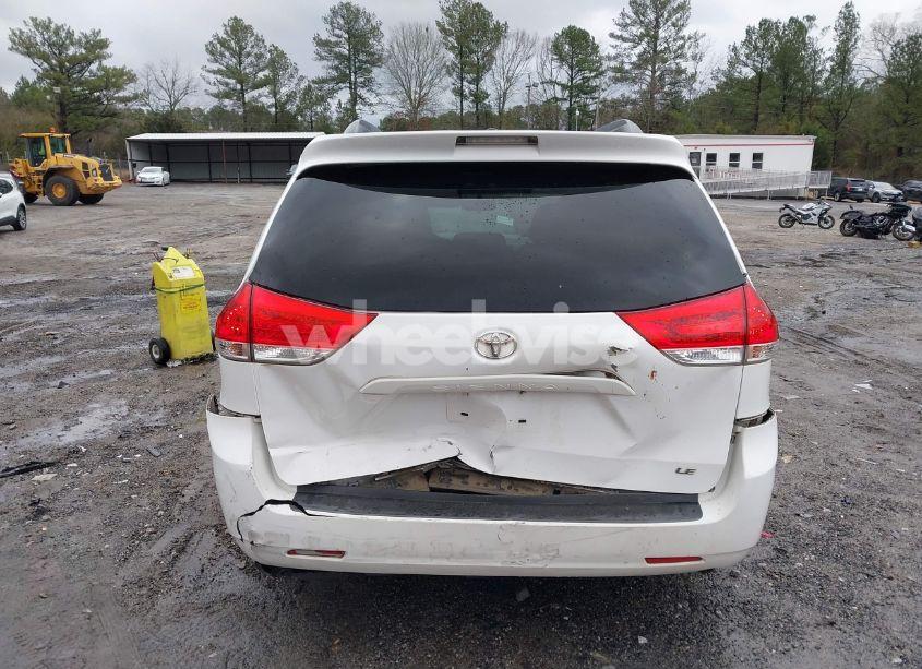 Photo 16 of 2014 Toyota Sienna LE V6 8 PASSENGER (VIN 5TDKK3DC3ES513658)