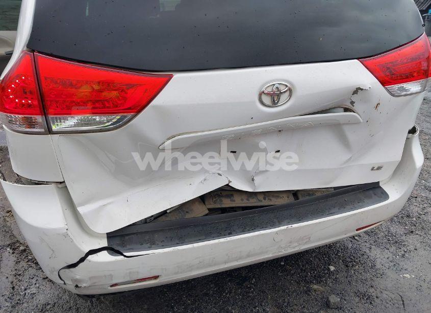 Photo 17 of 2014 Toyota Sienna LE V6 8 PASSENGER (VIN 5TDKK3DC3ES513658)