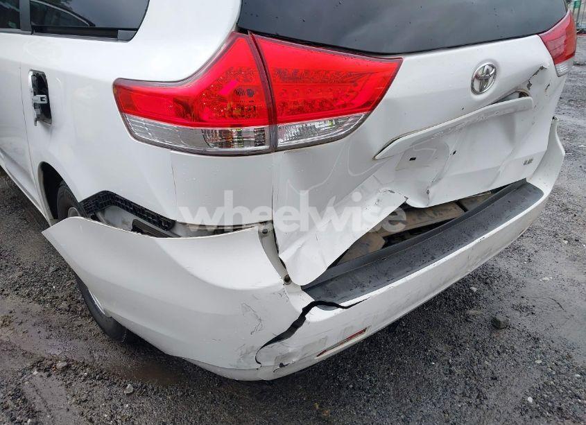 Photo 6 of 2014 Toyota Sienna LE V6 8 PASSENGER (VIN 5TDKK3DC3ES513658)