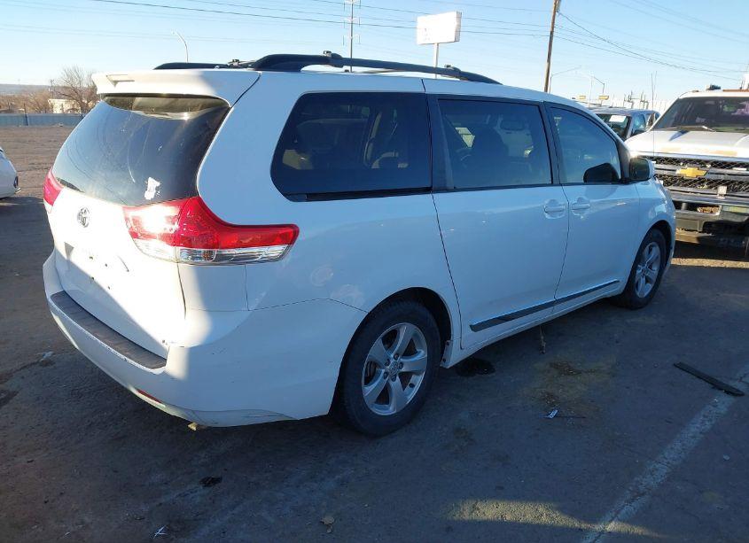 Photo 4 of 2014 Toyota Sienna LE V6 8 PASSENGER (VIN 5TDKK3DC3ES525664)
