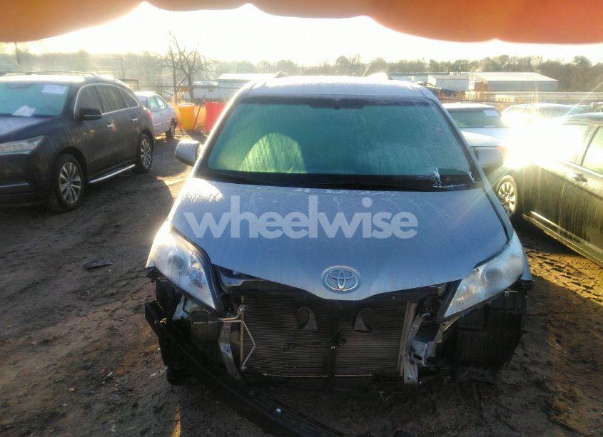 Photo 12 of 2015 Toyota Sienna LE 8 PASSENGER (VIN 5TDKK3DC3FS554521)