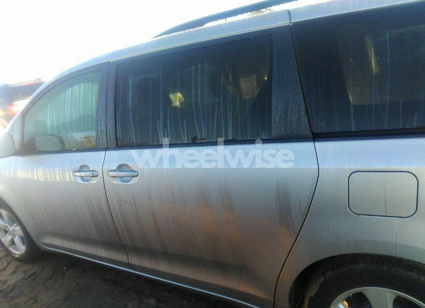 Photo 14 of 2015 Toyota Sienna LE 8 PASSENGER (VIN 5TDKK3DC3FS554521)