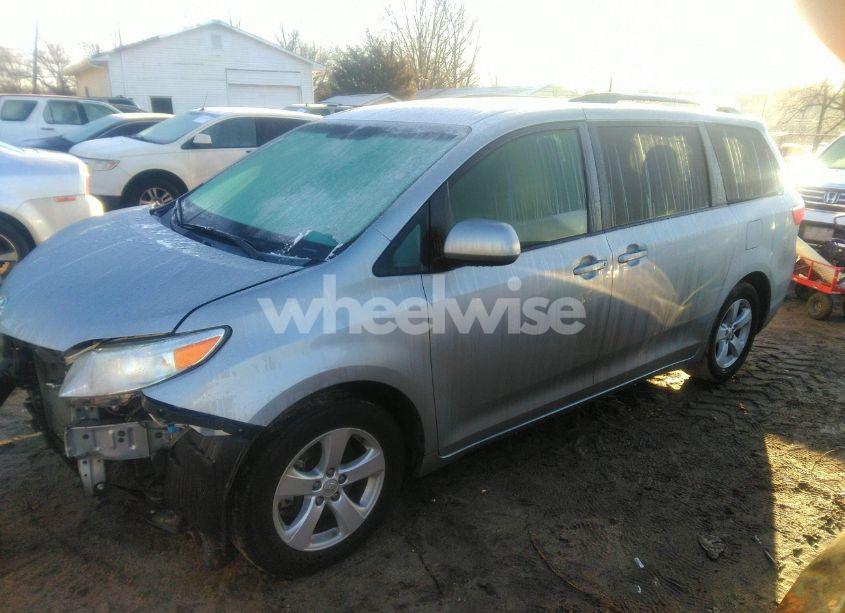 Photo 2 of 2015 Toyota Sienna LE 8 PASSENGER (VIN 5TDKK3DC3FS554521)