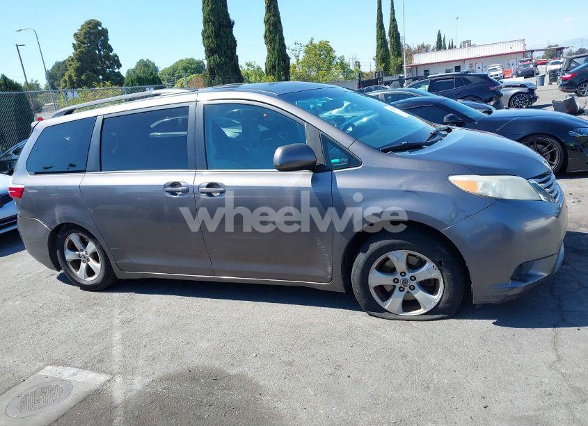 Photo 13 of 2015 Toyota Sienna LE 8 PASSENGER (VIN 5TDKK3DC3FS569925)
