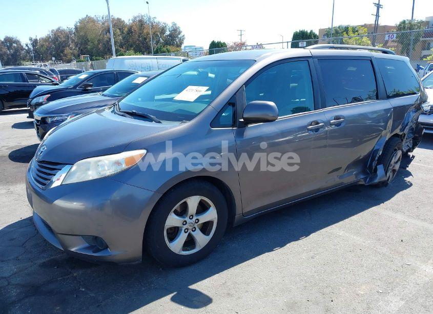 Photo 2 of 2015 Toyota Sienna LE 8 PASSENGER (VIN 5TDKK3DC3FS569925)