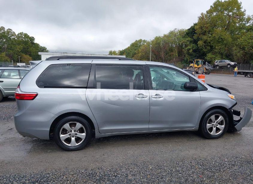 Photo 13 of 2015 Toyota Sienna LE 8 PASSENGER (VIN 5TDKK3DC3FS602454)