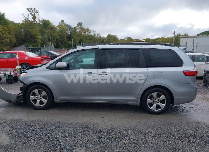 Photo 14 of 2015 Toyota Sienna LE 8 PASSENGER (VIN 5TDKK3DC3FS602454)