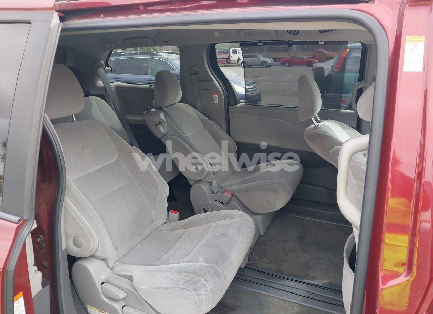 Photo 8 of 2015 Toyota Sienna LE 8 PASSENGER (VIN 5TDKK3DC3FS603085)