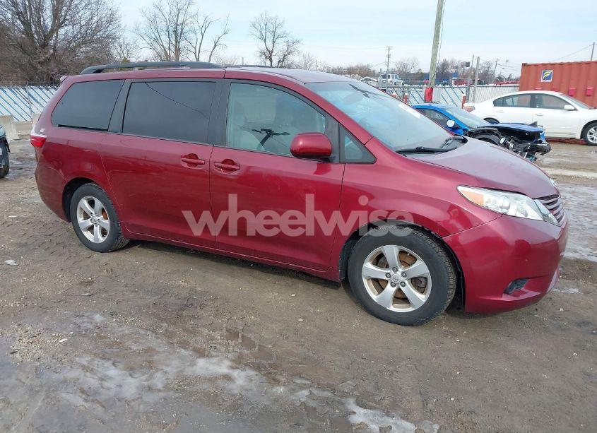 2015 Toyota Sienna LE 8 PASSENGER (VIN 5TDKK3DC3FS618590) main photo