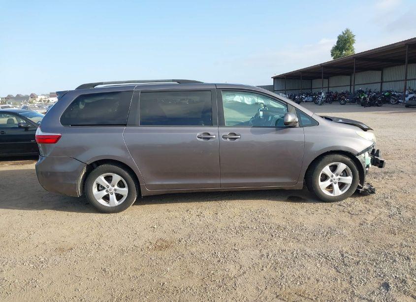 Photo 14 of 2015 Toyota Sienna LE 8 PASSENGER (VIN 5TDKK3DC3FS656353)
