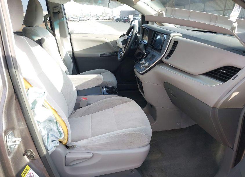 Photo 5 of 2015 Toyota Sienna LE 8 PASSENGER (VIN 5TDKK3DC3FS656353)