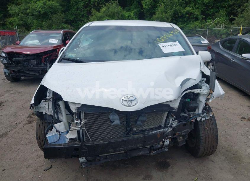 Photo 12 of 2015 Toyota Sienna LE 8 PASSENGER (VIN 5TDKK3DC3FS685710)