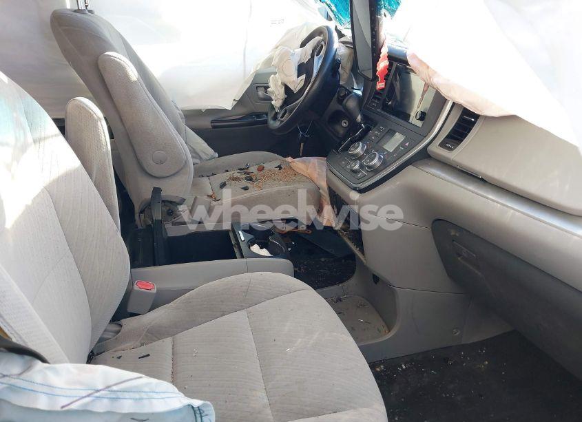 Photo 5 of 2016 Toyota Sienna LE 8 PASSENGER (VIN 5TDKK3DC3GS694926)