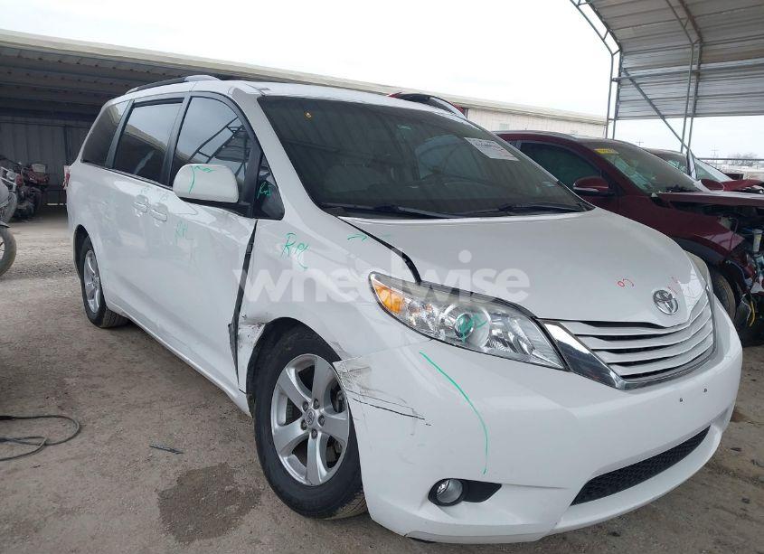 2016 Toyota Sienna LE 8 PASSENGER (VIN 5TDKK3DC3GS706606) main photo