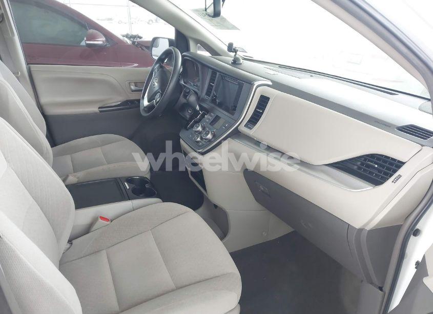 Photo 5 of 2016 Toyota Sienna LE 8 PASSENGER (VIN 5TDKK3DC3GS706606)