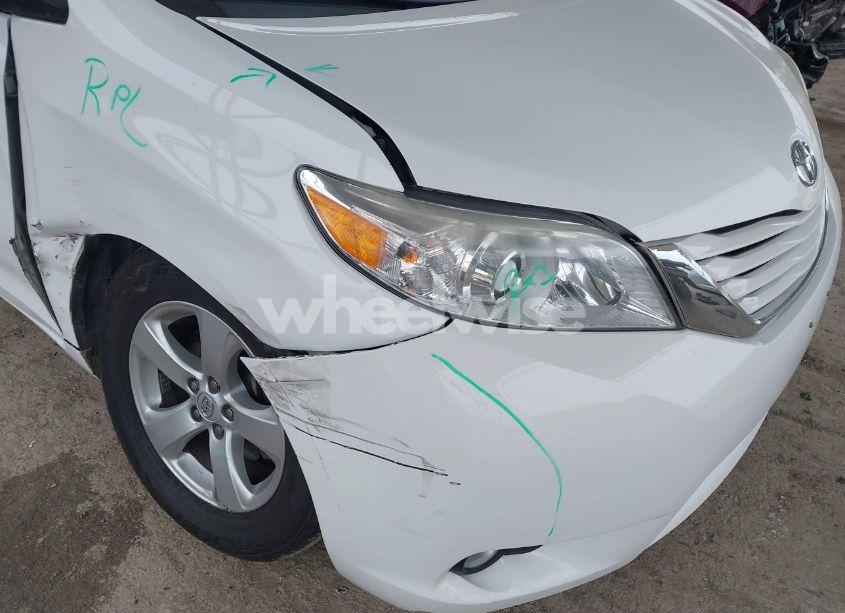 Photo 6 of 2016 Toyota Sienna LE 8 PASSENGER (VIN 5TDKK3DC3GS706606)