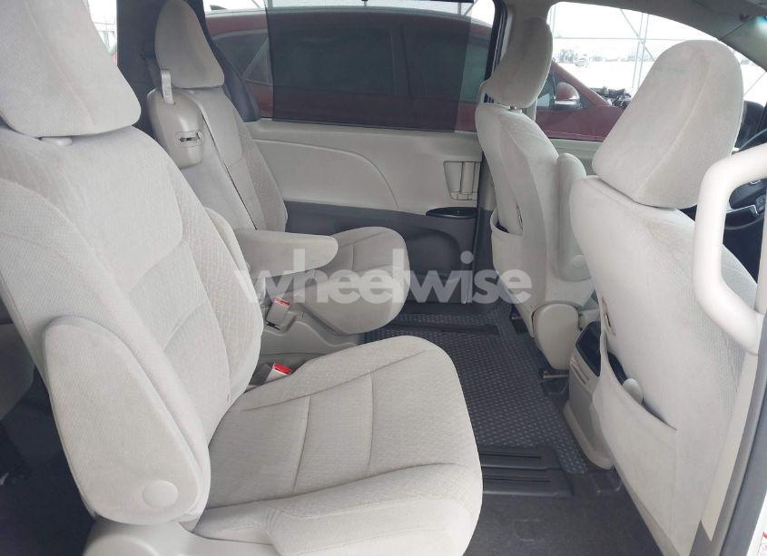 Photo 8 of 2016 Toyota Sienna LE 8 PASSENGER (VIN 5TDKK3DC3GS706606)