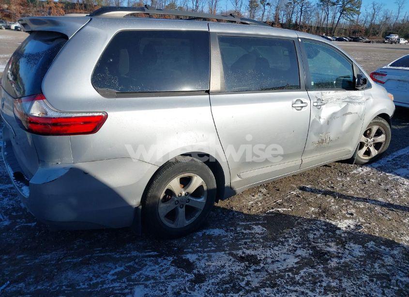 Photo 4 of 2016 Toyota Sienna LE 8 PASSENGER (VIN 5TDKK3DC3GS718142)