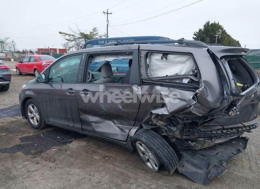 Photo 3 of 2016 Toyota Sienna LE 8 PASSENGER (VIN 5TDKK3DC3GS734860)