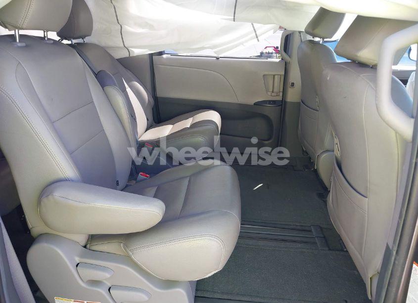 Photo 8 of 2016 Toyota Sienna LE 8 PASSENGER (VIN 5TDKK3DC3GS759709)