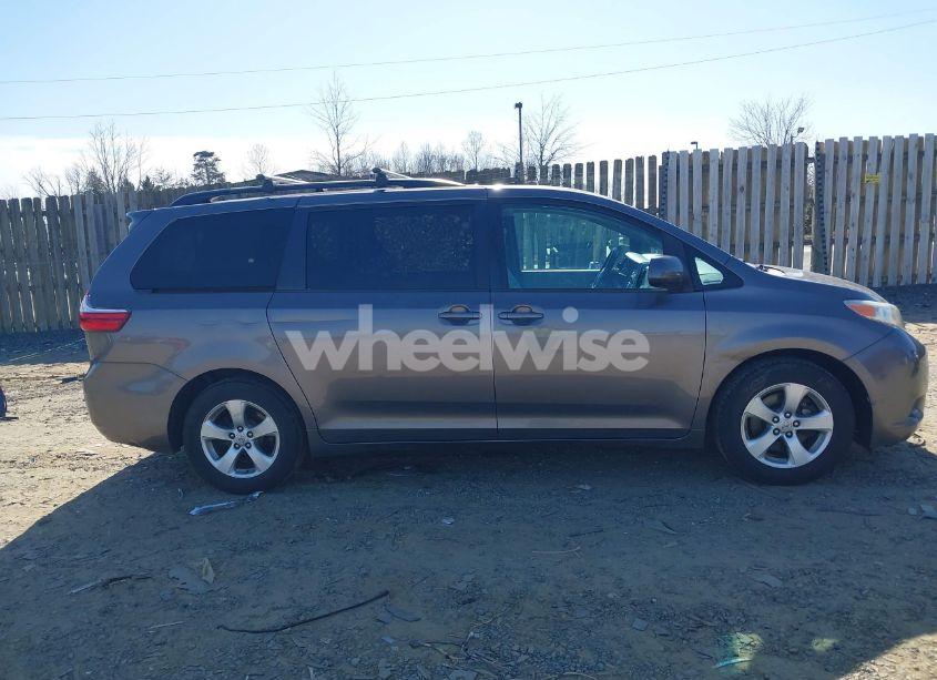 Photo 13 of 2016 Toyota Sienna LE 8 PASSENGER (VIN 5TDKK3DC3GS765784)