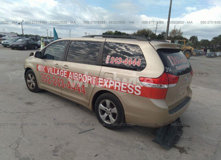 Photo 3 of 2011 Toyota Sienna LE V6 (VIN 5TDKK3DC4BS005257)