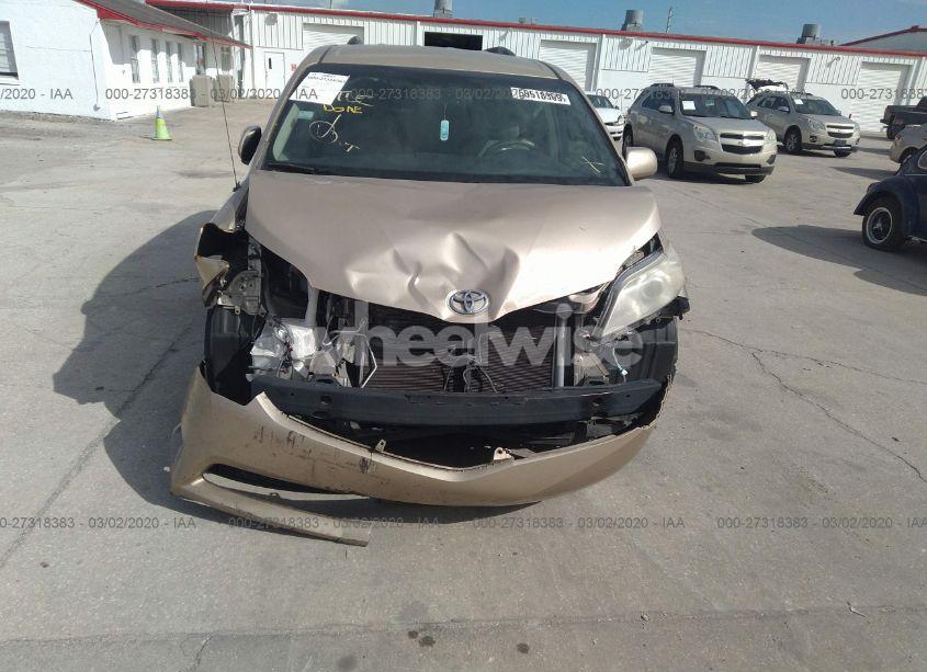 Photo 6 of 2011 Toyota Sienna LE V6 (VIN 5TDKK3DC4BS005257)