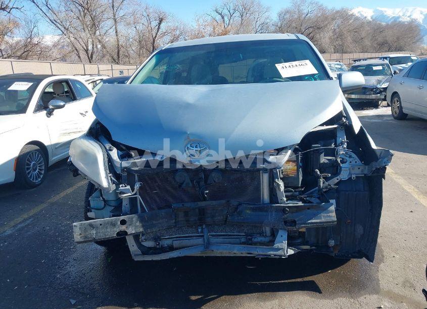 Photo 13 of 2011 Toyota Sienna LE V6 (VIN 5TDKK3DC4BS019594)