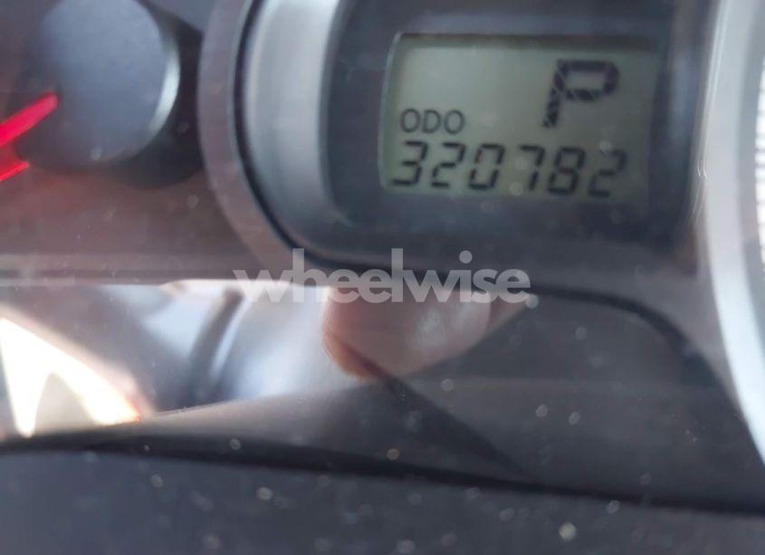 Photo 15 of 2011 Toyota Sienna LE V6 (VIN 5TDKK3DC4BS028084)