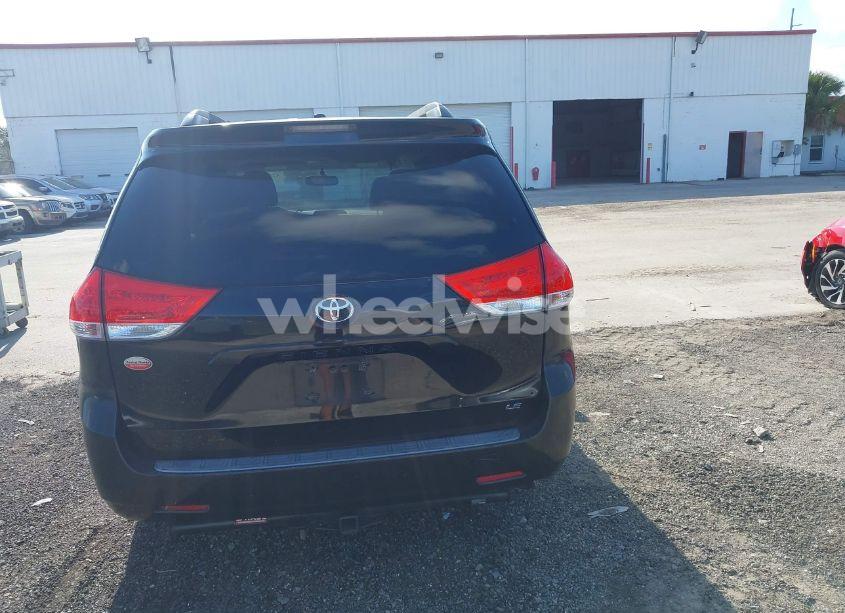 Photo 16 of 2011 Toyota Sienna LE V6 (VIN 5TDKK3DC4BS028084)