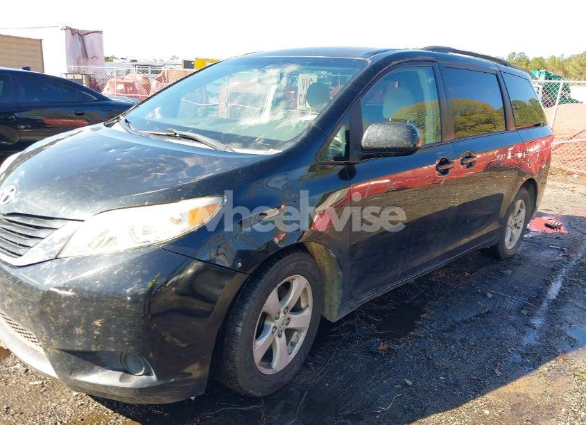 Photo 6 of 2011 Toyota Sienna LE V6 (VIN 5TDKK3DC4BS038839)