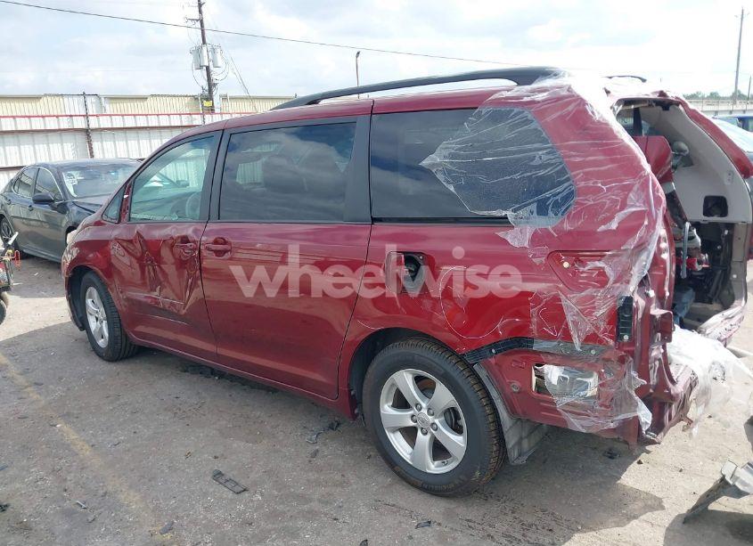 Photo 3 of 2011 Toyota Sienna LE V6 (VIN 5TDKK3DC4BS120974)