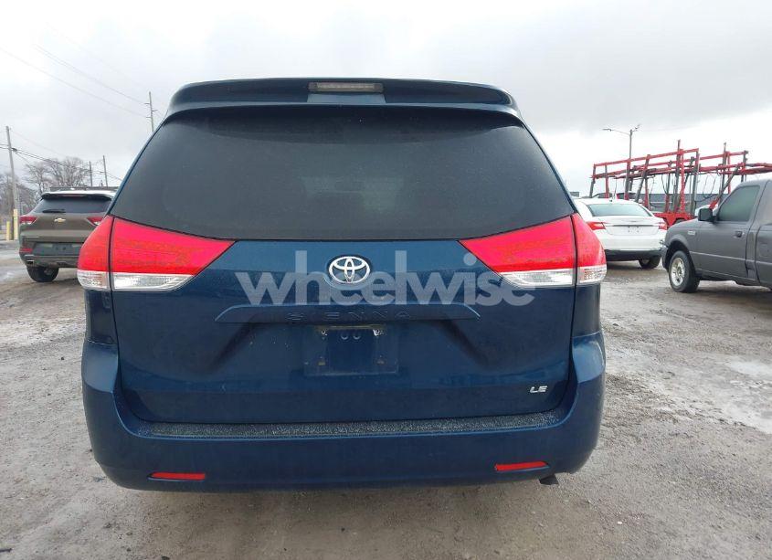 Photo 17 of 2011 Toyota Sienna LE V6 (VIN 5TDKK3DC4BS125639)