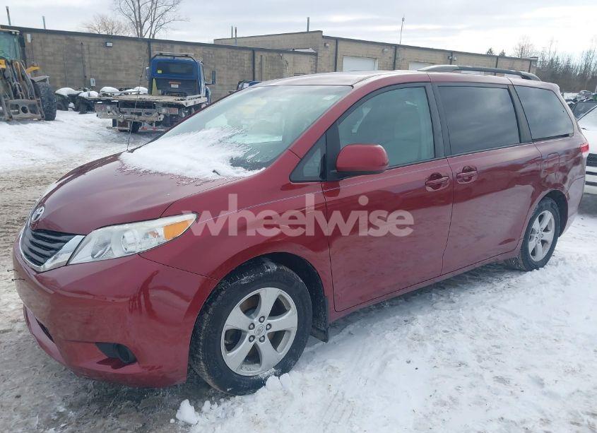 Photo 2 of 2012 Toyota Sienna LE V6 8 PASSENGER (VIN 5TDKK3DC4CS205637)