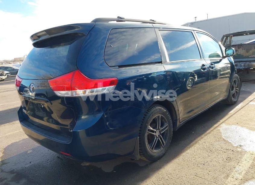 Photo 4 of 2012 Toyota Sienna LE V6 8 PASSENGER (VIN 5TDKK3DC4CS224009)