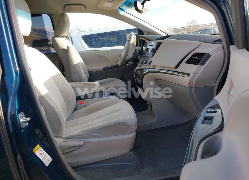 Photo 5 of 2012 Toyota Sienna LE V6 8 PASSENGER (VIN 5TDKK3DC4CS224009)