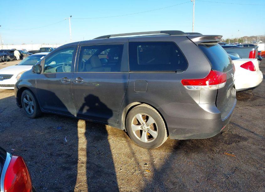 Photo 14 of 2012 Toyota Sienna LE V6 8 PASSENGER (VIN 5TDKK3DC4CS239481)