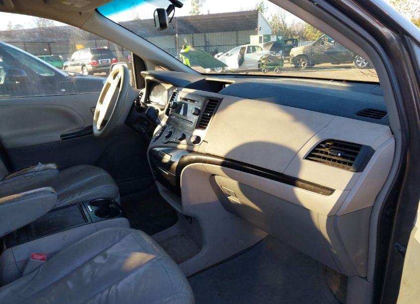 Photo 5 of 2012 Toyota Sienna LE V6 8 PASSENGER (VIN 5TDKK3DC4CS239481)