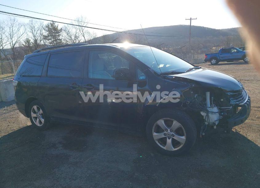 Photo 13 of 2012 Toyota Sienna LE V6 8 PASSENGER (VIN 5TDKK3DC4CS254580)