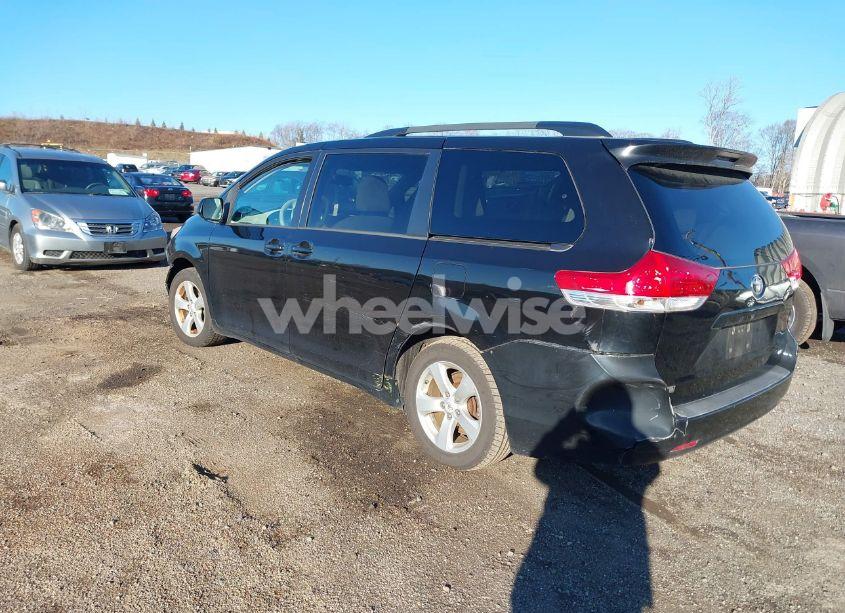 Photo 3 of 2012 Toyota Sienna LE V6 8 PASSENGER (VIN 5TDKK3DC4CS254580)