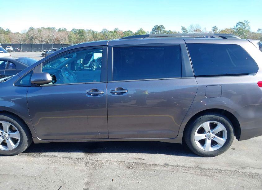 Photo 15 of 2012 Toyota Sienna LE V6 8 PASSENGER (VIN 5TDKK3DC4CS260881)