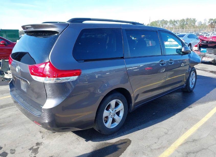 Photo 4 of 2012 Toyota Sienna LE V6 8 PASSENGER (VIN 5TDKK3DC4CS260881)