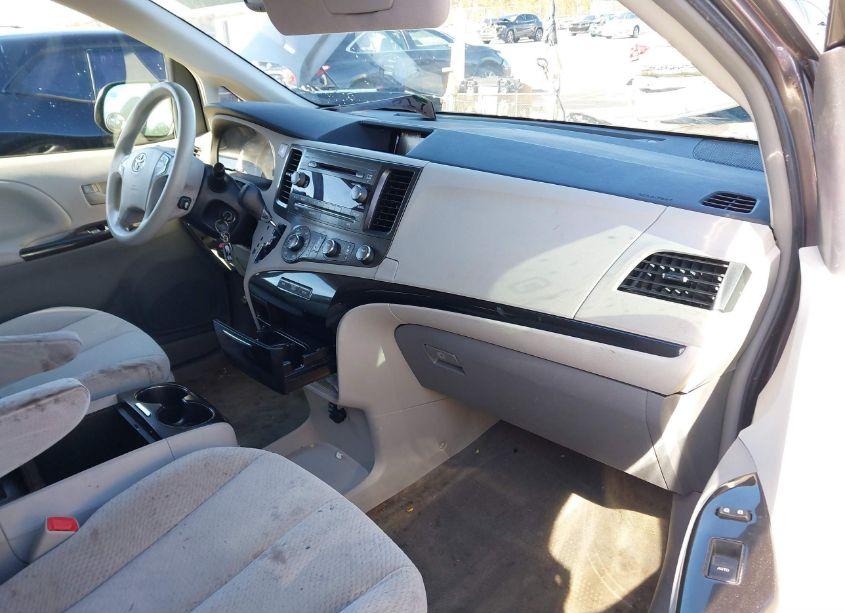 Photo 5 of 2012 Toyota Sienna LE V6 8 PASSENGER (VIN 5TDKK3DC4CS260881)