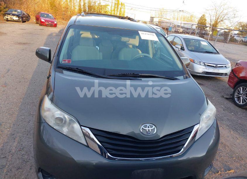 Photo 12 of 2013 Toyota Sienna LE V6 8 PASSENGER (VIN 5TDKK3DC4DS328274)