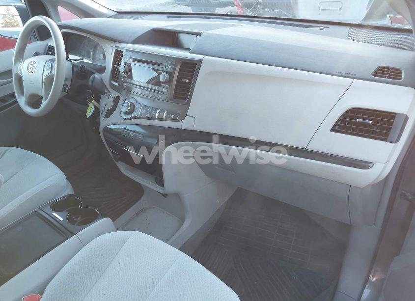 Photo 5 of 2013 Toyota Sienna LE V6 8 PASSENGER (VIN 5TDKK3DC4DS328274)