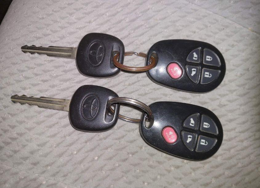 Photo 11 of 2013 Toyota Sienna LE V6 8 PASSENGER (VIN 5TDKK3DC4DS367348)